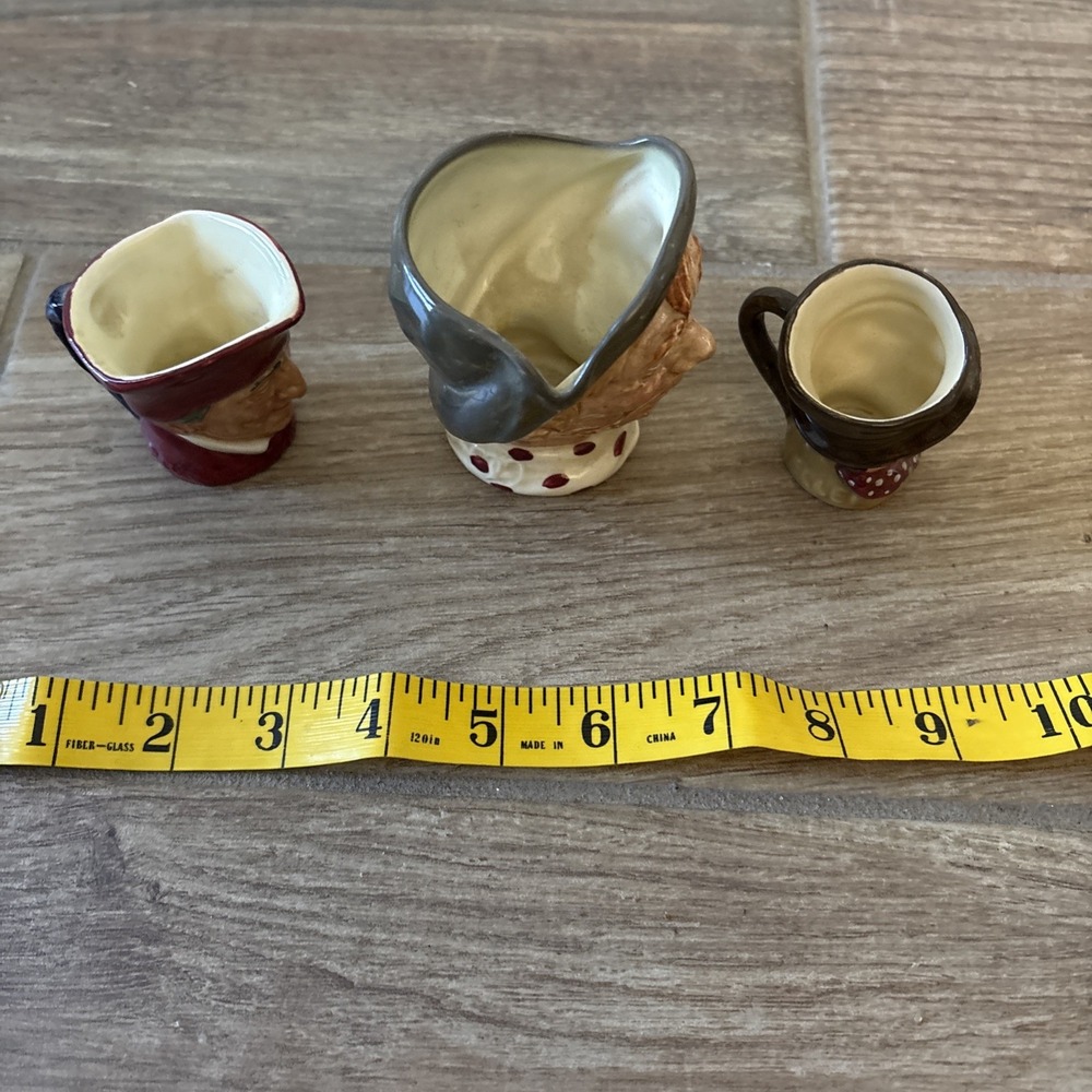 3 Miniature Toby Mugs- Sandland England - Lancaster, Hand Painted - Picture 10 of 11